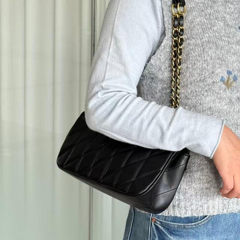 Elegant Black Quilted Crossbody Bag for Women, Classic Small Purse with Gold Chain Strap | Stylish Vegan Leather Shoulder Bag | Versatile Evening Handbag for Dating and Parties | Timeless Fashion Gifts for Her
